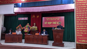 Đồng chí Trần Văn Sao Bí thư đảng ủy, chủ tịch HĐND khai mạc kỳ họp